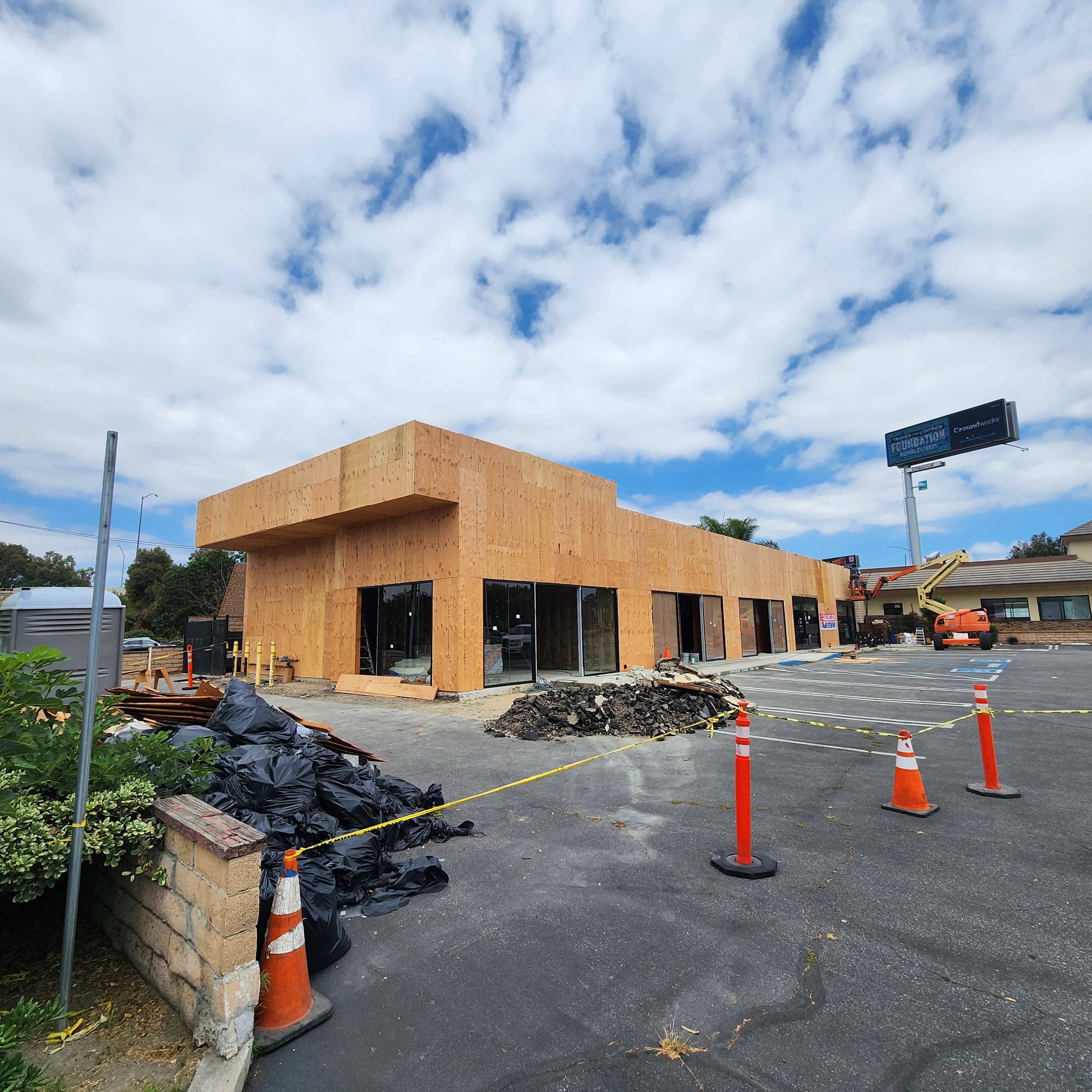 La Palma Commercial Mall Renovation (2025) - Image 15